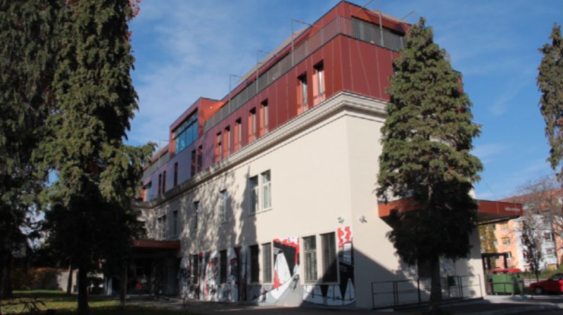 (Ne)določeno